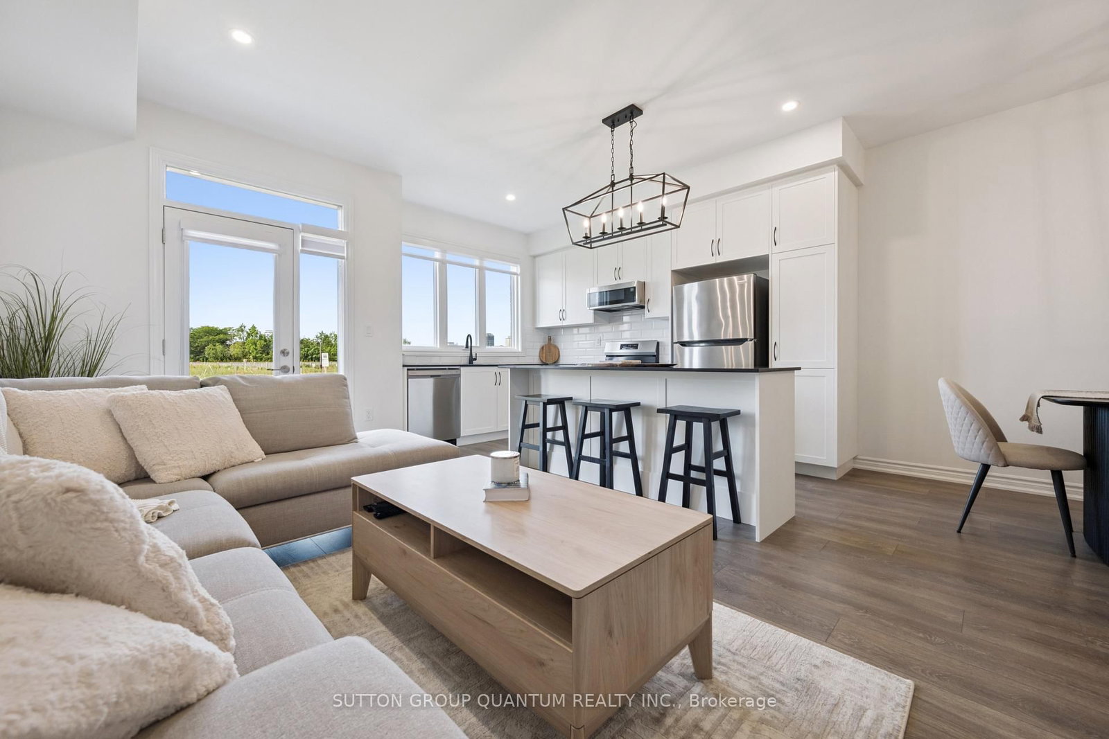 3040 Robert Lamb Boulevard • Oakville, ON photo 8