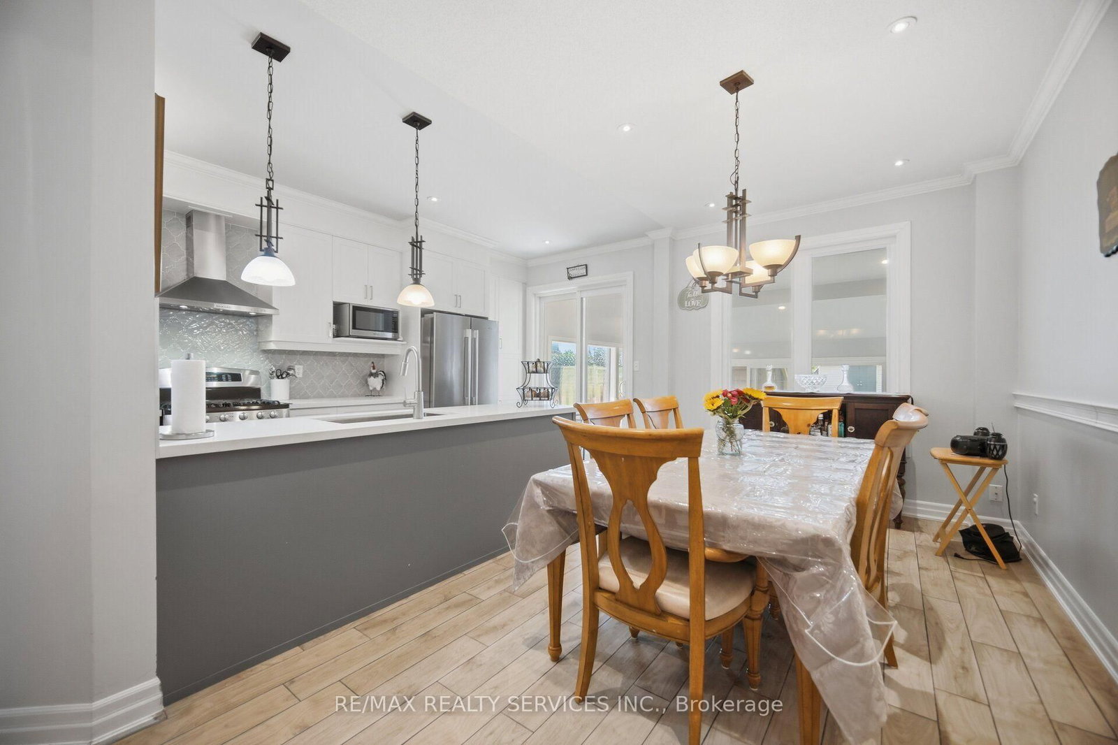 32 Deepcoral Court • Brampton, ON photo 13