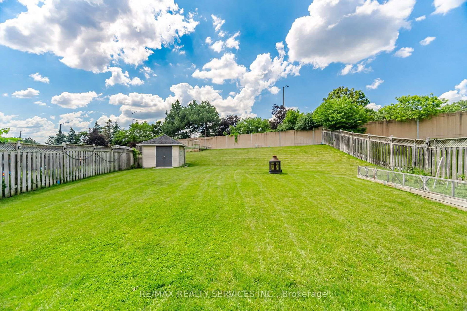 32 Deepcoral Court • Brampton, ON photo 44