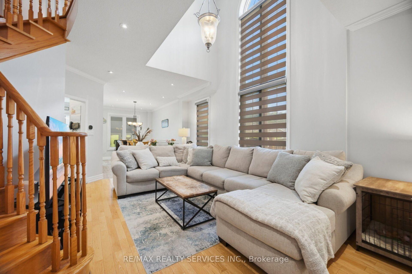32 Deepcoral Court • Brampton, ON photo 8