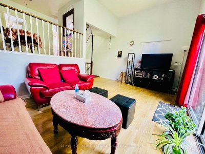 25 Mccallum Court • Brampton, ON photo 3