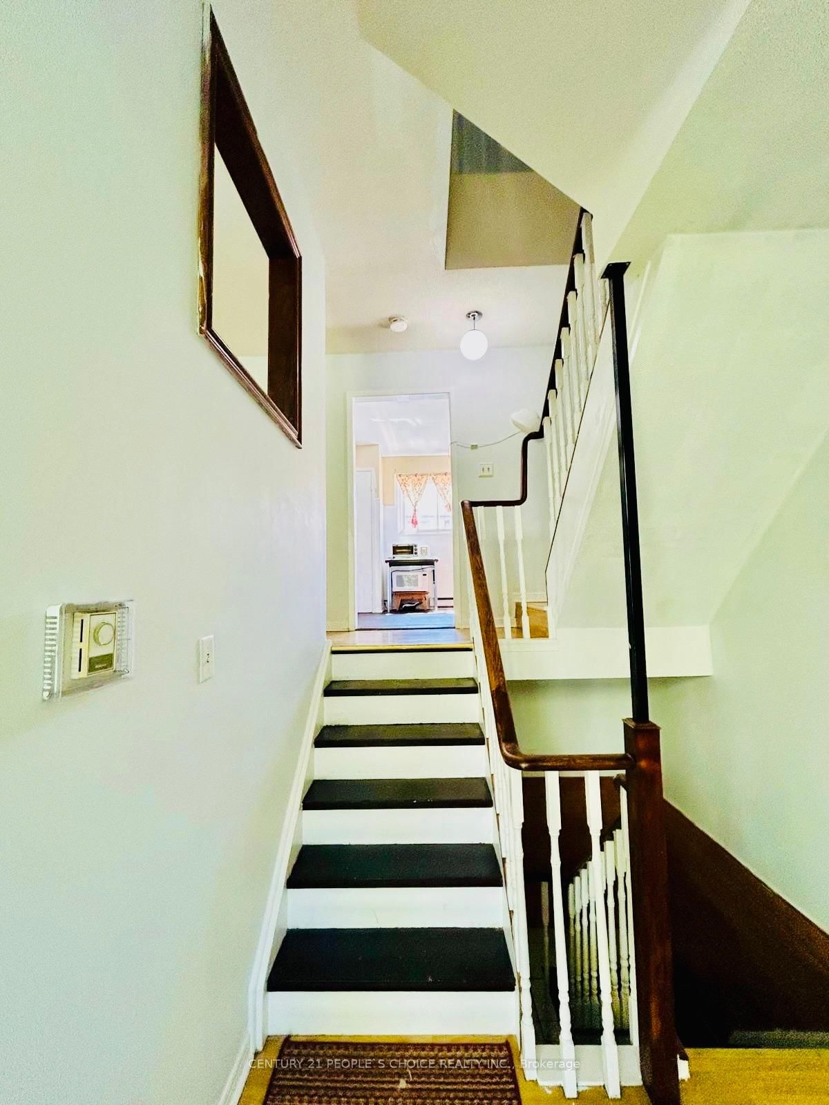 25 Mccallum Court • Brampton, ON photo 6