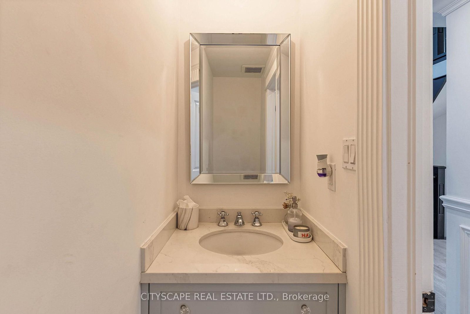 4582 Badminton Drive • Mississauga, ON photo 22