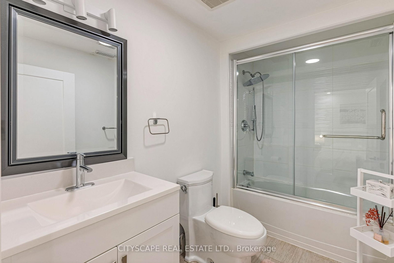 4582 Badminton Drive • Mississauga, ON photo 37