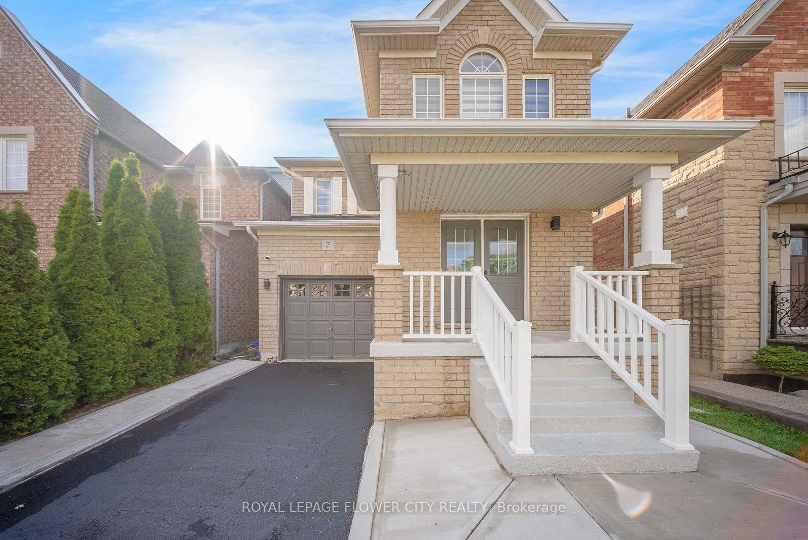 7 Penbridge Circle • Brampton, ON photo 1