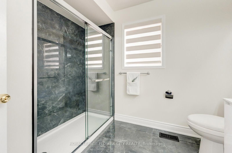 7 Penbridge Brampton,ON L7A 2P8 — Photo 38