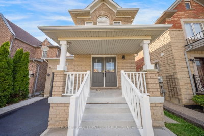 7 Penbridge Circle • Brampton, ON photo 4