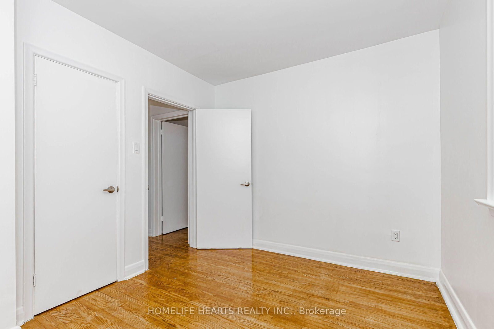 6 Dittmer Crescent • Toronto, ON photo 35