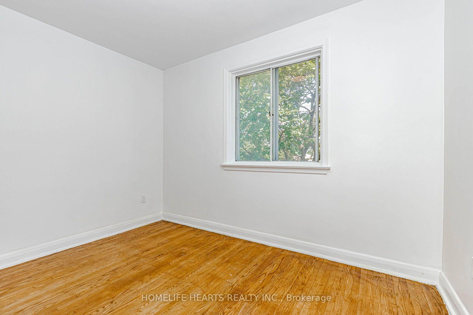 6 Dittmer Crescent • Toronto, ON photo 36