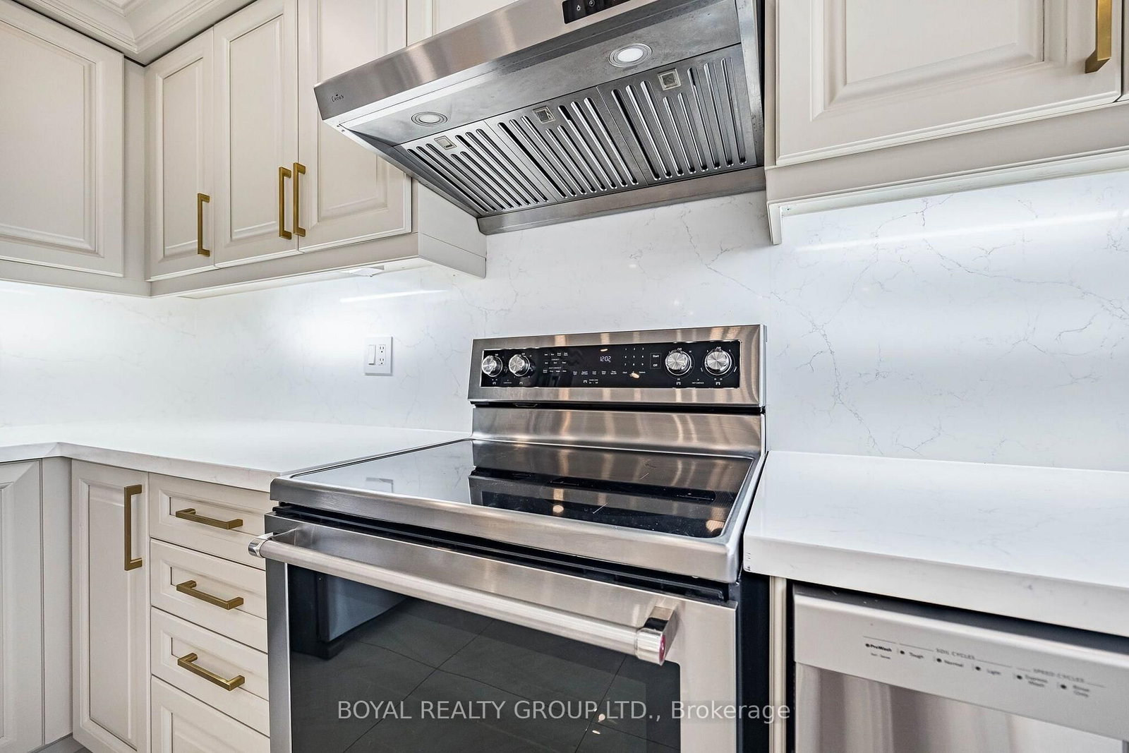 8 Coniferous Court • Brampton, ON photo 24