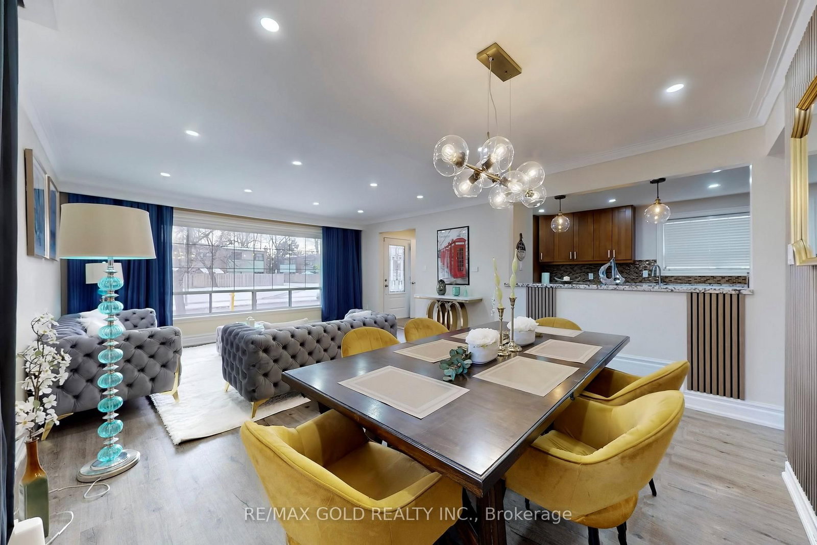 189 Kingsview Boulevard • Toronto, ON photo 12