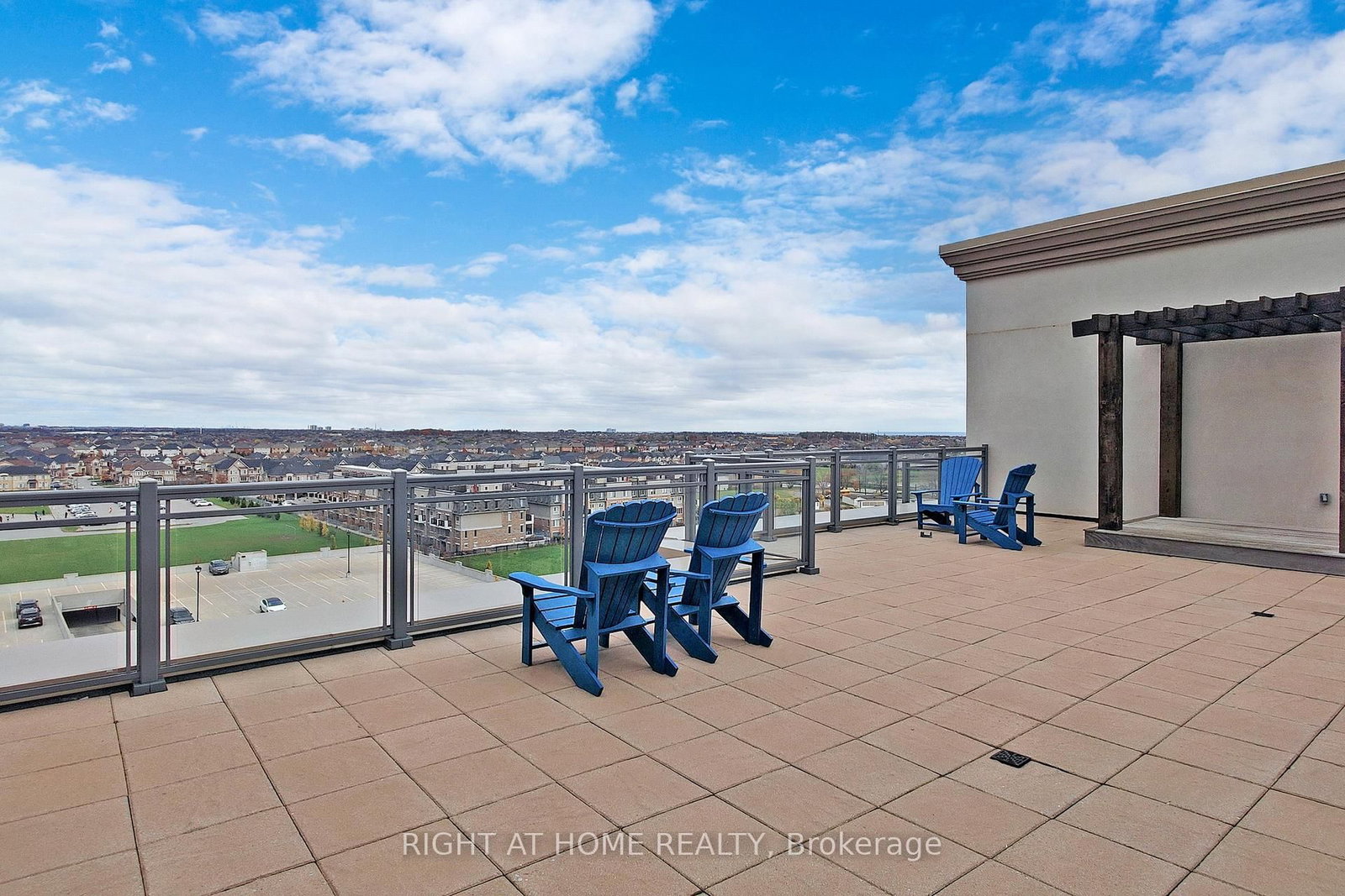 2486 Old Bronte Road • #423 • Oakville, ON photo 16