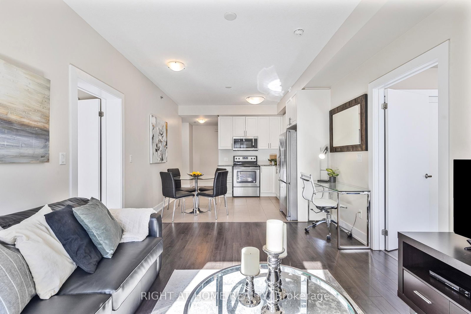 2486 Old Bronte Road • #423 • Oakville, ON photo 5