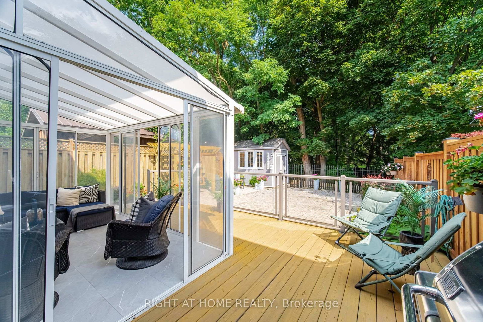 3064 Lakeshore Road W • Oakville, ON photo 42
