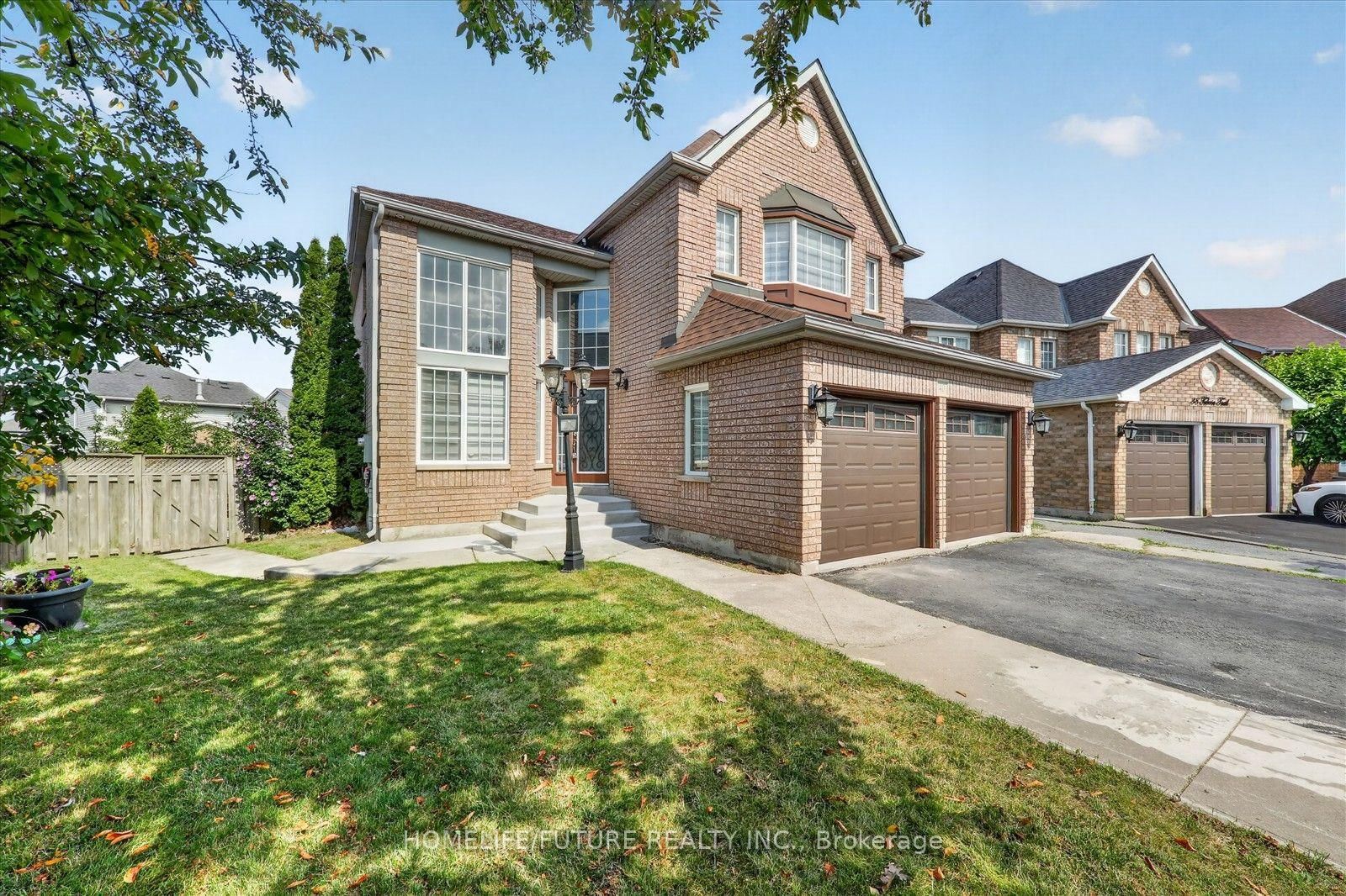 40 Tobosa Trail • Brampton, ON photo 4