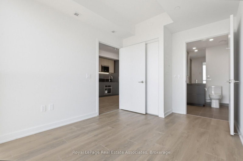2701 - 1 Fairview Road E