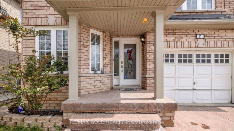 17 Echoridge Drive