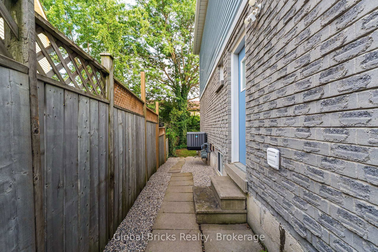 6190 Saltmarsh Court • Mississauga, ON photo 29