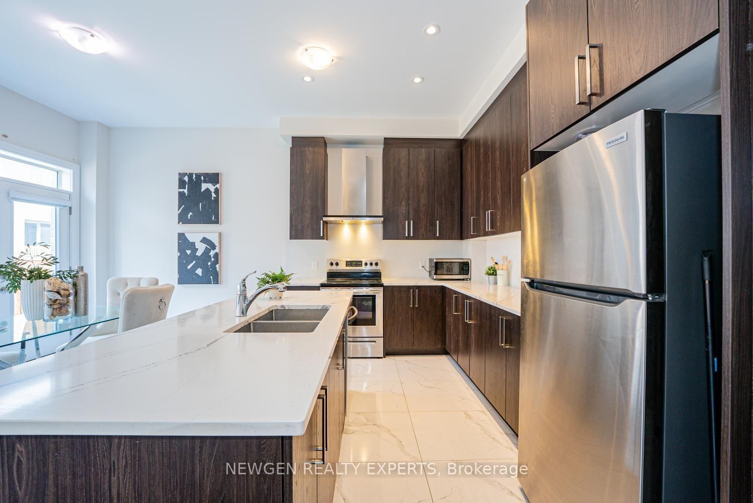 68 Stowmarket Street • Caledon, ON photo 15