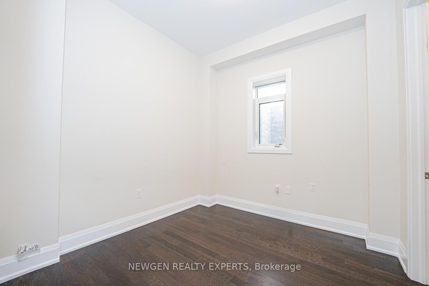 68 Stowmarket Street • Caledon, ON photo 18