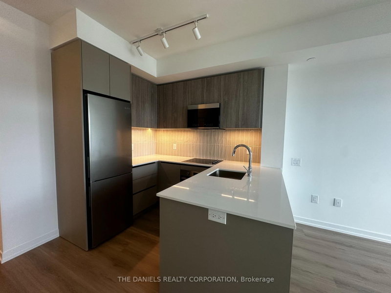 2485 Eglinton Mississauga,ON L5M 0Y4 — Photo 18