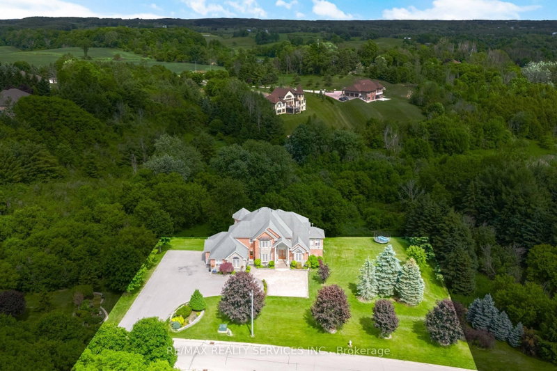 3 Valley Hill Drive