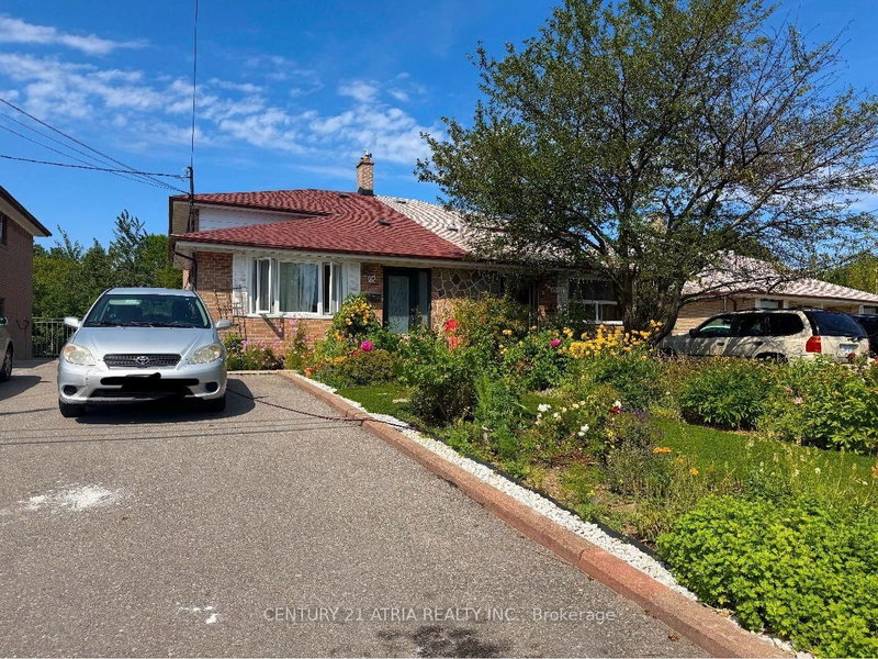 Lower - 65 Newlin Crescent