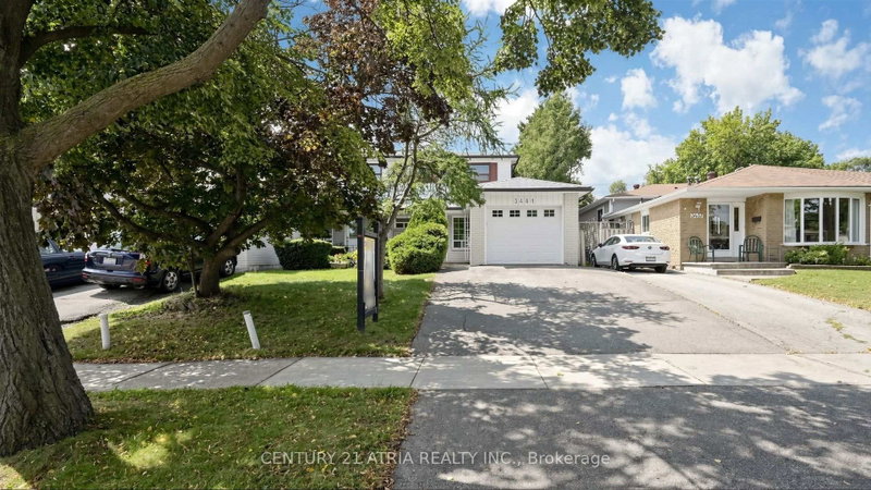 3441 Oakglade Crescent