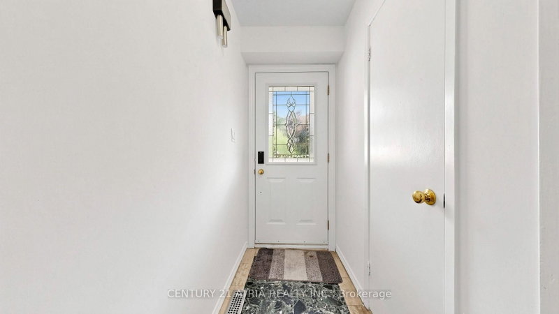 3441 Oakglade Crescent