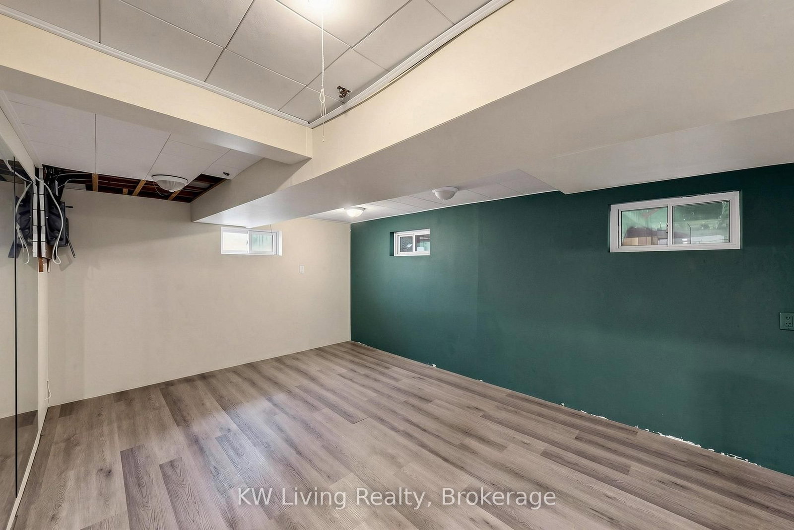 26 Mooreshead Drive • Toronto, ON photo 39