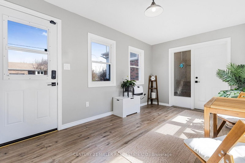 248 Kingsleigh Milton,ON L9T 1X7 — Photo 5