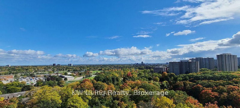 1302W - 202 Burnhamthorpe Road E
