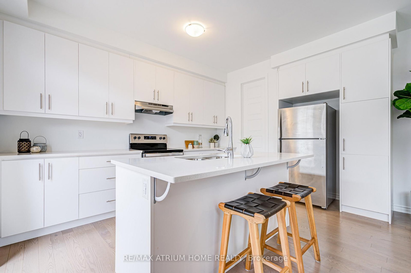 1377 William Halton Oakville,ON L6M 5N9 — Photo 17