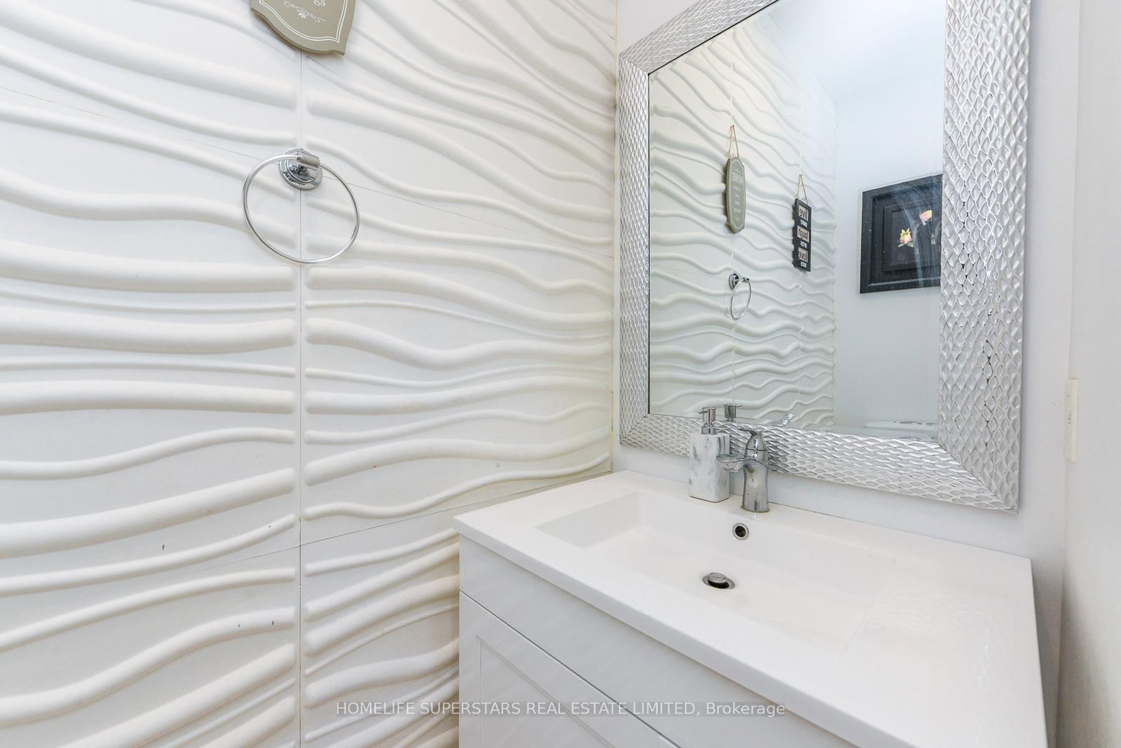 36 Lucky Lane • Brampton, ON photo 27