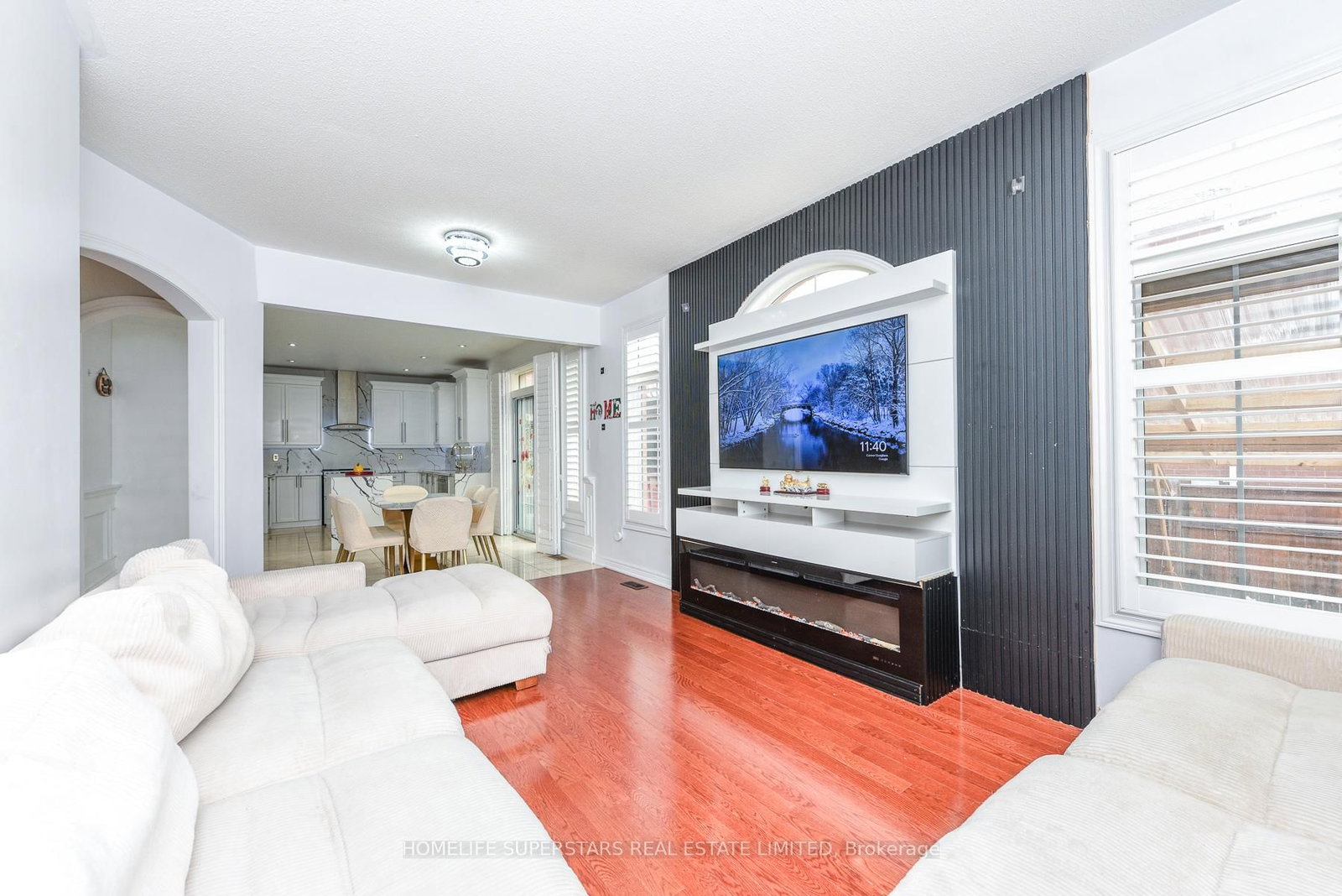 36 Lucky Lane • Brampton, ON photo 4