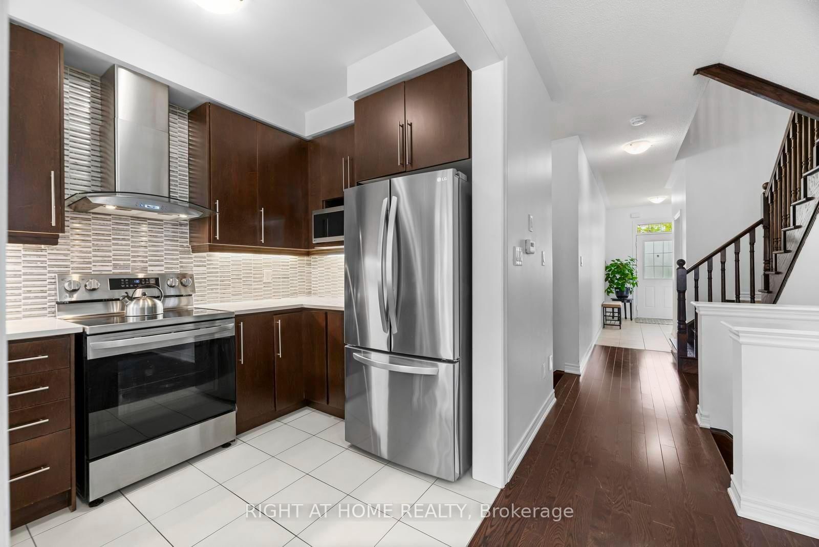 41 Coastline Drive • Brampton, ON photo 12