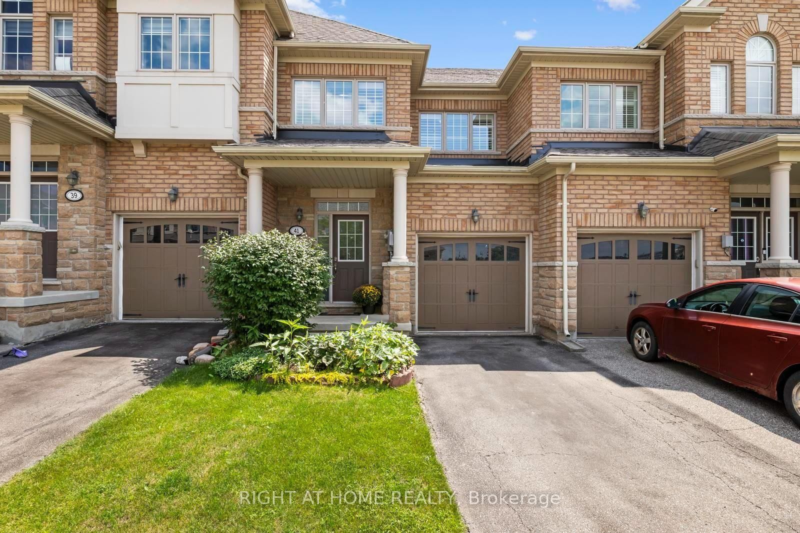 41 Coastline Drive • Brampton, ON photo 2