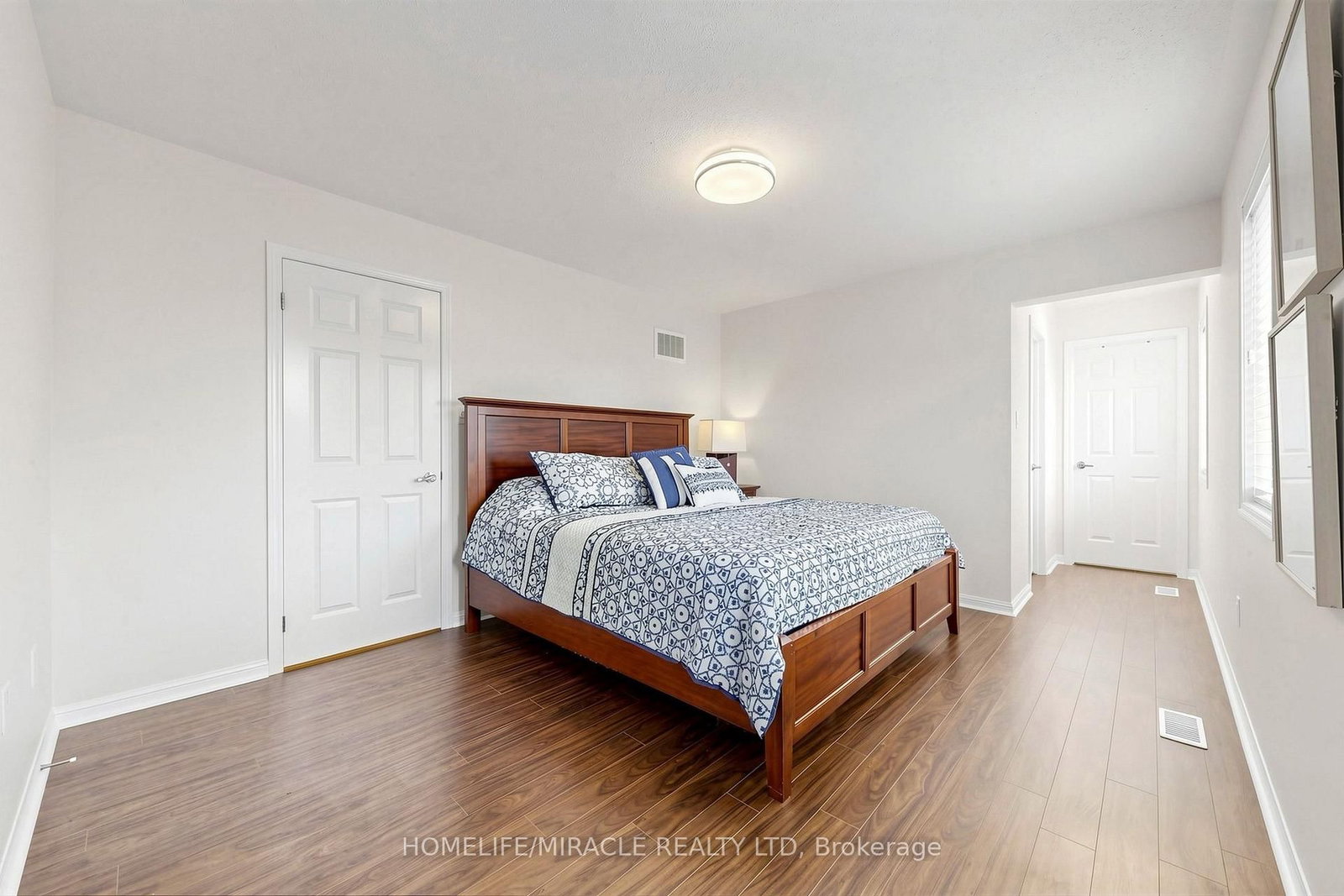 946 Whewell Trail • Milton, ON photo 21
