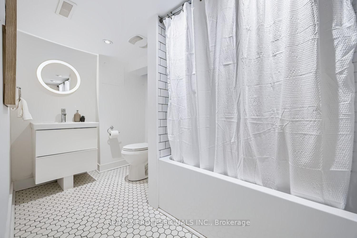 3 Blakley Avenue • Toronto, ON photo 29