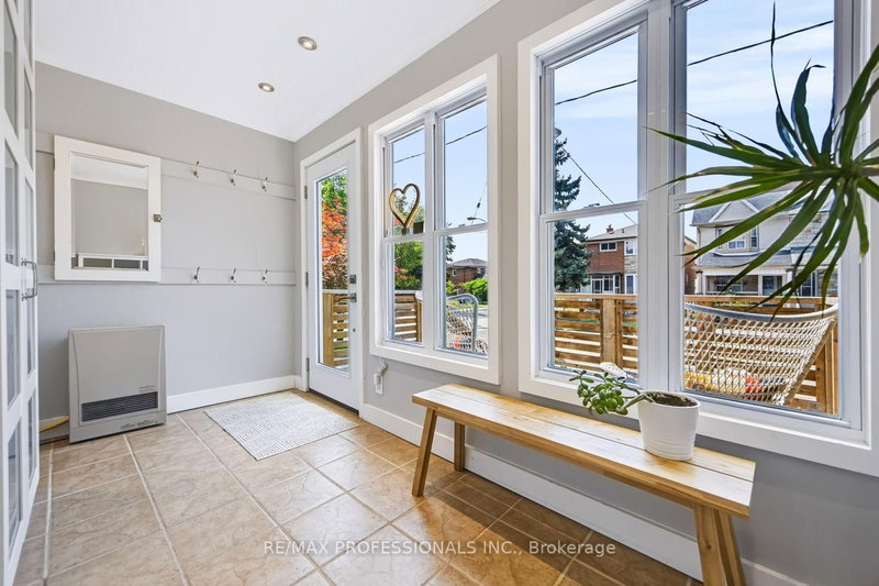 3 Blakley Avenue