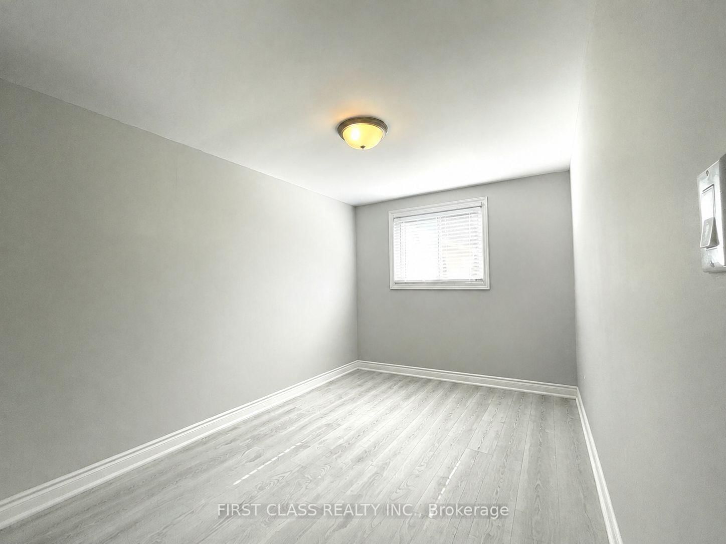 1323 Redbank Crescent • Oakville, ON photo 24