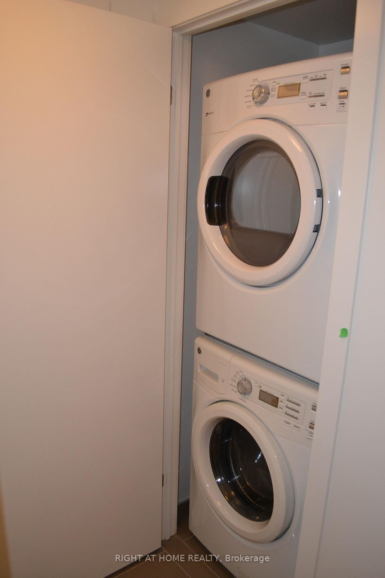 2212 Lake Shore Boulevard W • #3509 • Toronto, ON photo 25