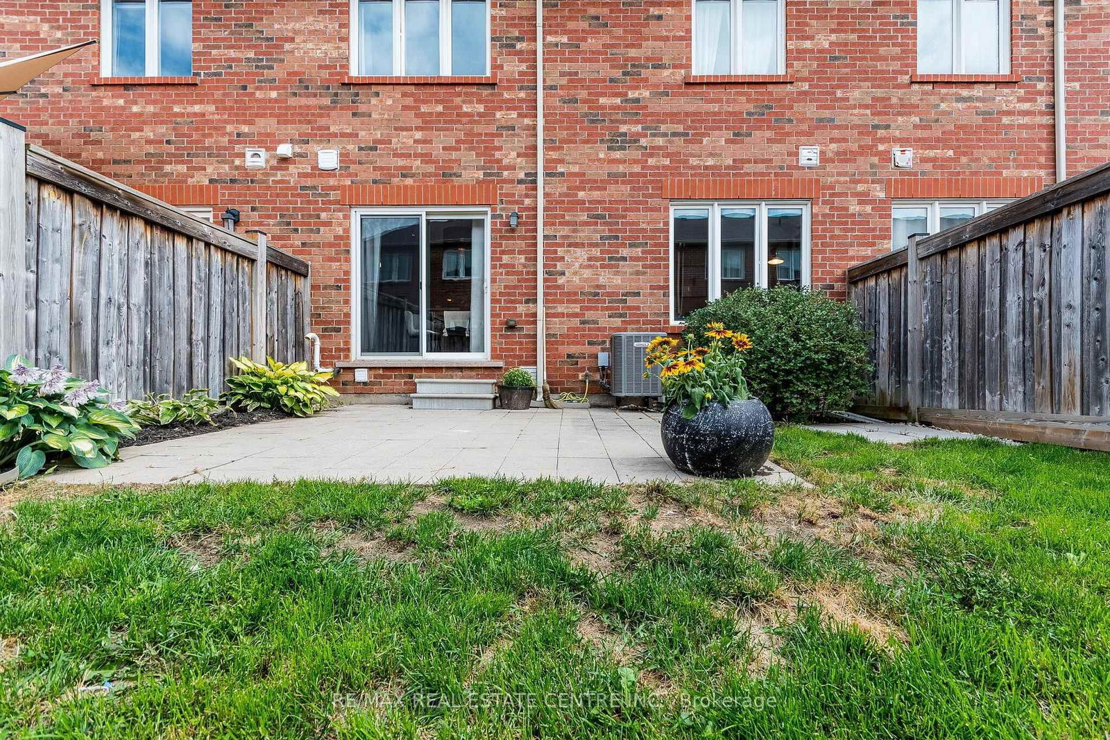 1020 Stemman Place • Milton, ON photo 35