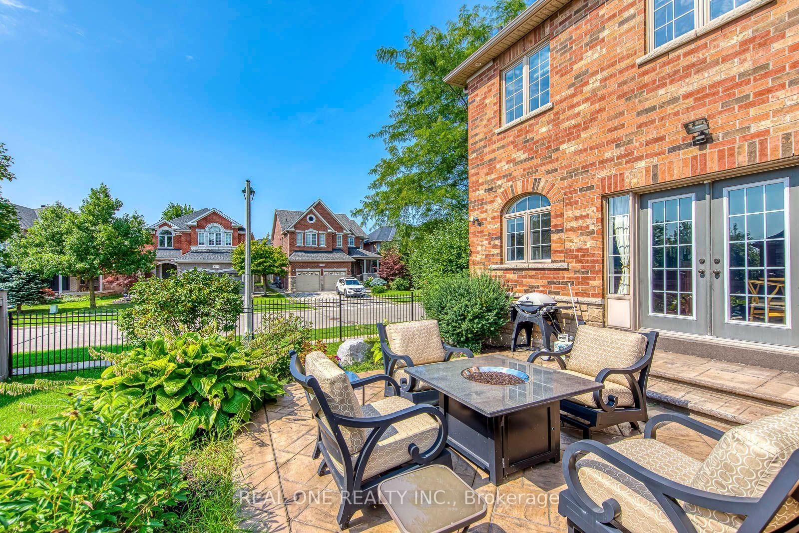 2298 Salcome Drive • Oakville, ON photo 49