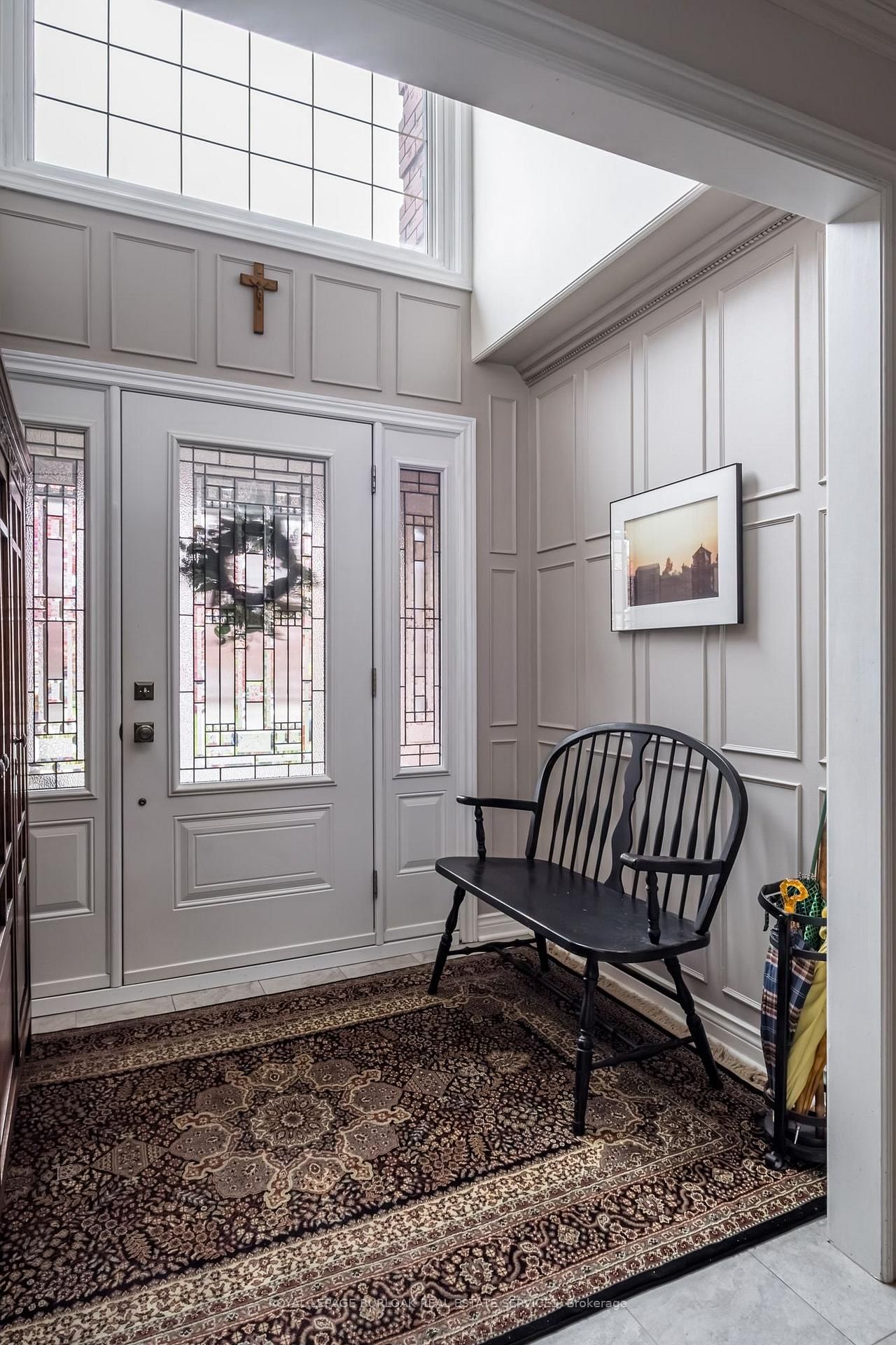 1729 Riverbend Court • Mississauga, ON photo 4