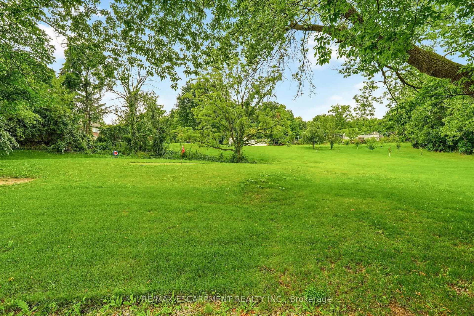 2019 Dundas Street • Burlington, ON photo 39