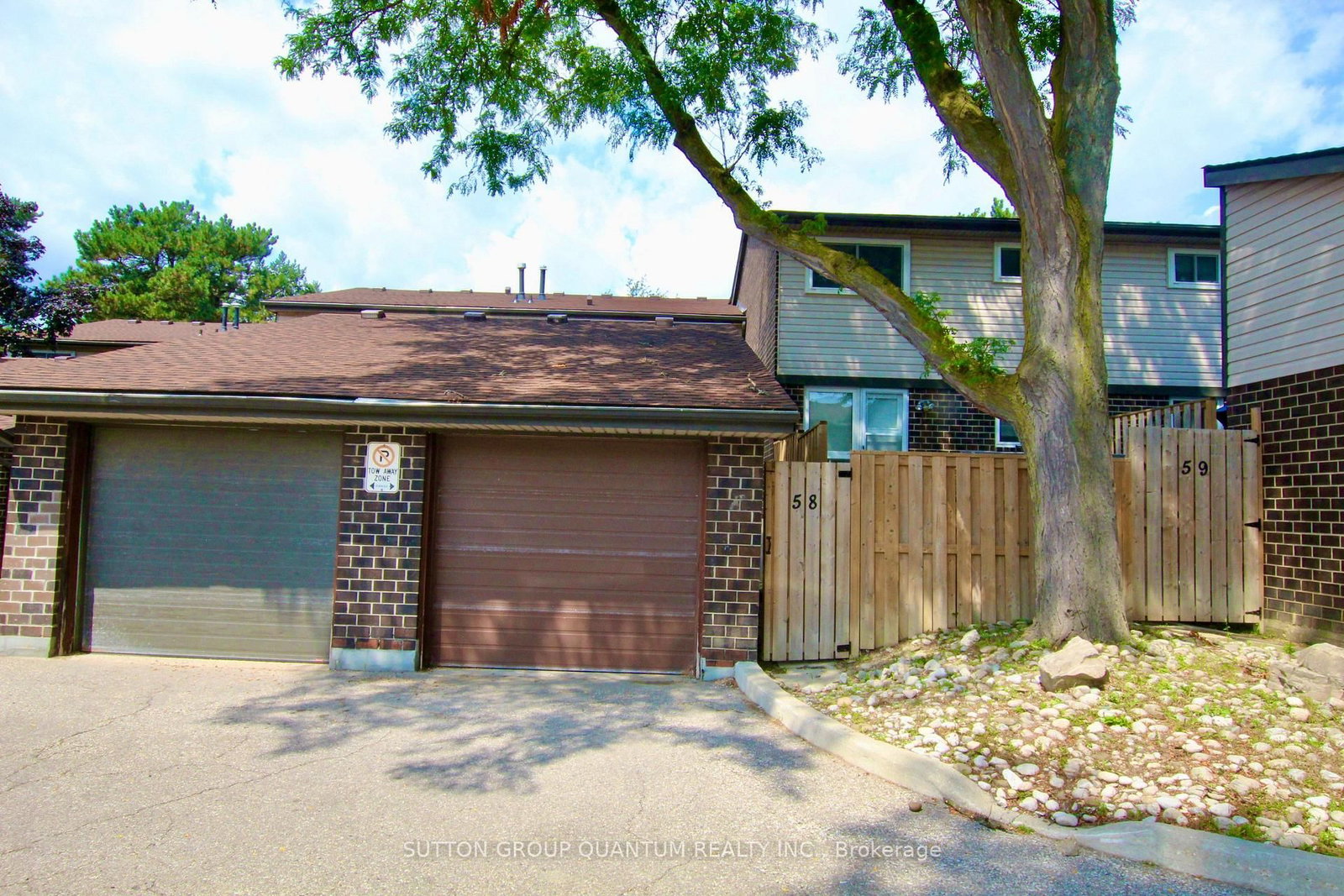 318 LAURIER Avenue • #58 • Milton, ON photo 17