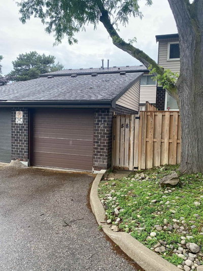 318 LAURIER Avenue • #58 • Milton, ON photo 3
