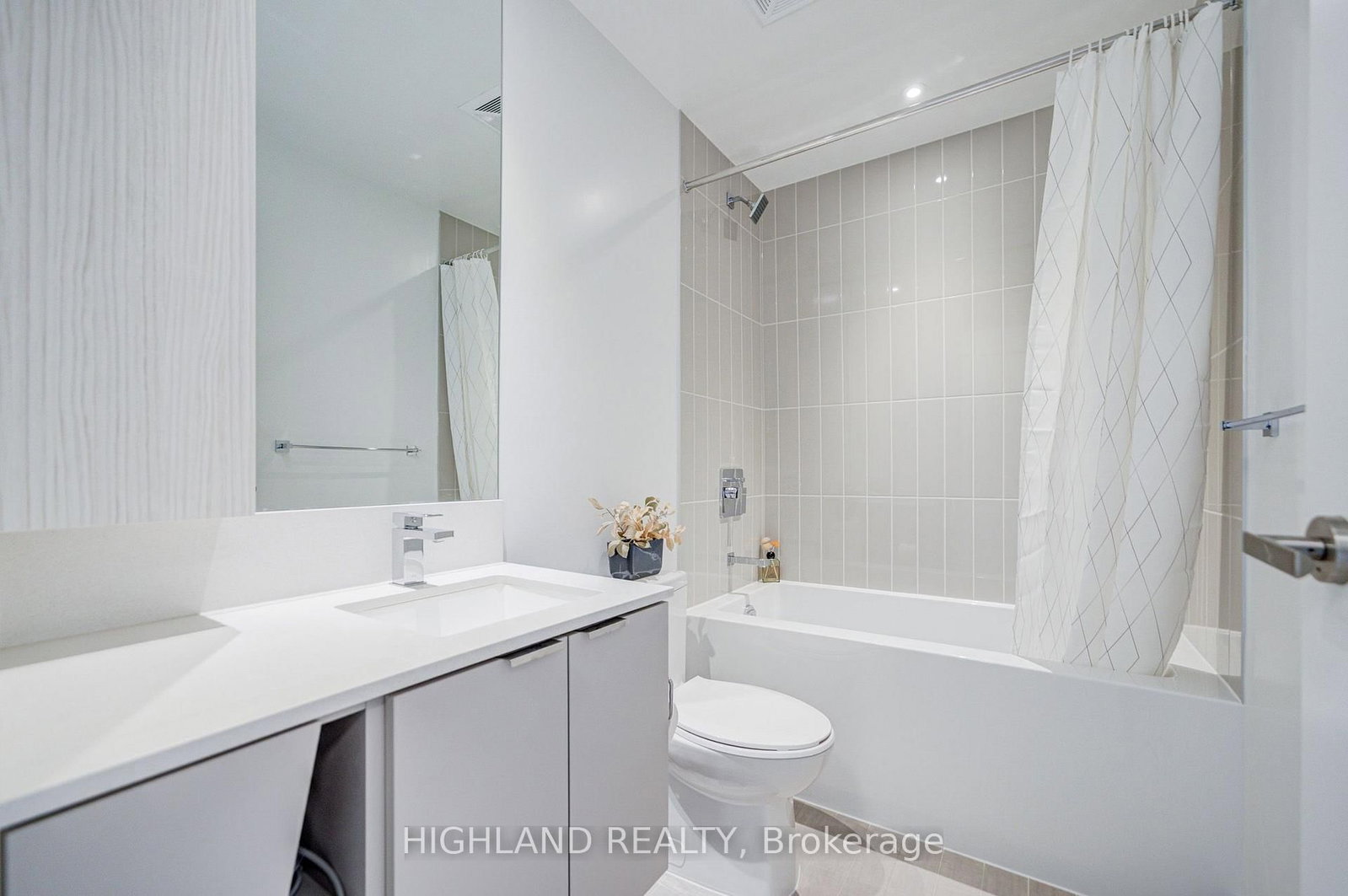 3883 Quartz Road • #2403 • Mississauga, ON photo 11