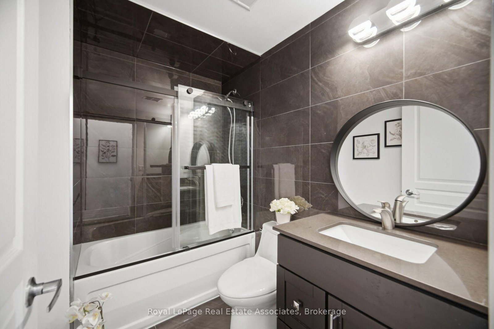220 Burnhamthorpe Road W • #305 • Mississauga, ON photo 29